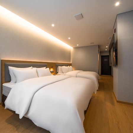 Comfort Inn Yeouido Seoul Exterior photo