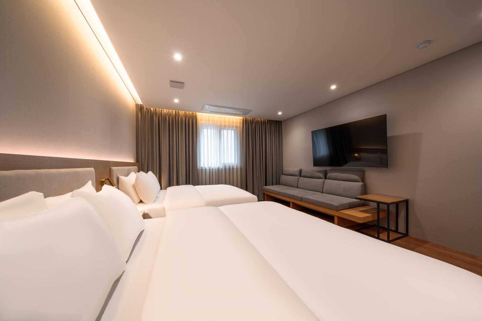 Comfort Inn Yeouido Seoul Exterior photo